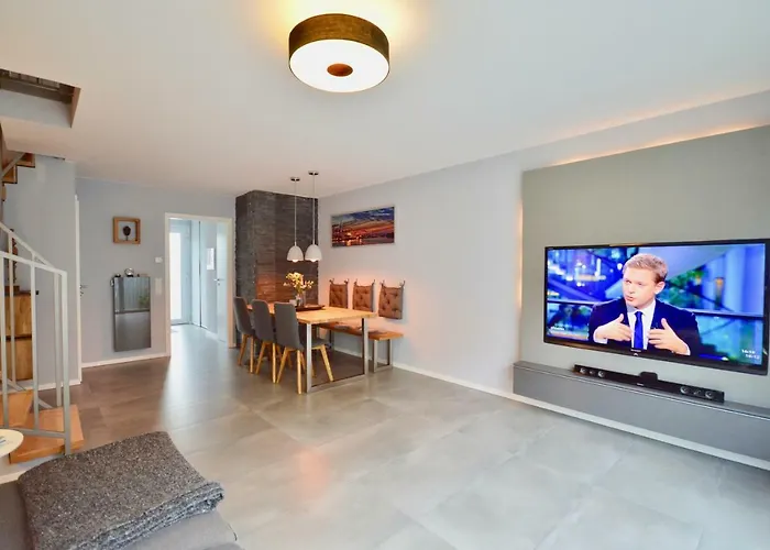 Urbaner Lifestyle Im Klimaneutralen Effizienzhaus Apartament Hamburg