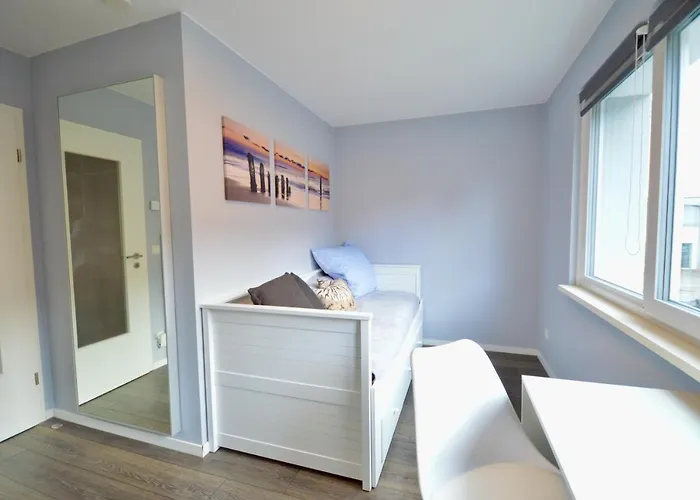 Urbaner Lifestyle Im Klimaneutralen Effizienzhaus * Hamburg